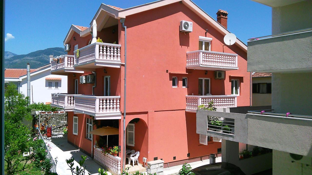 Apartments Tasija Тиват Екстер'єр фото