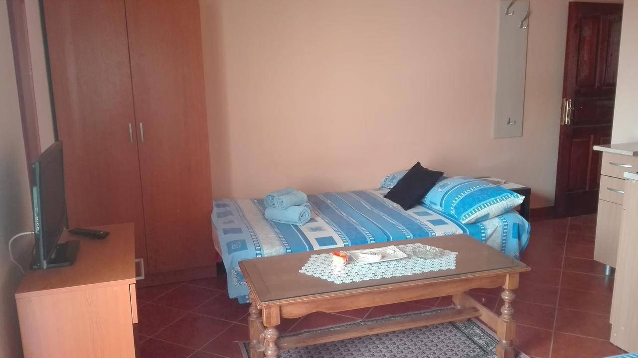 Apartments Tasija Тиват Екстер'єр фото