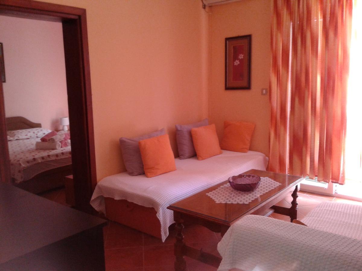 Apartments Tasija Тиват Екстер'єр фото