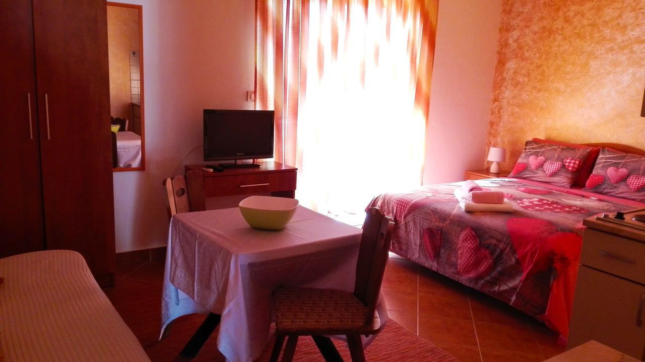 Apartments Tasija Тиват Екстер'єр фото
