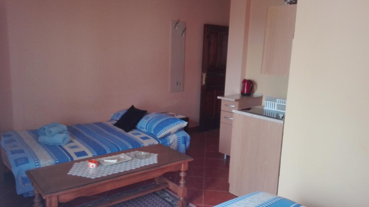 Apartments Tasija Тиват Екстер'єр фото