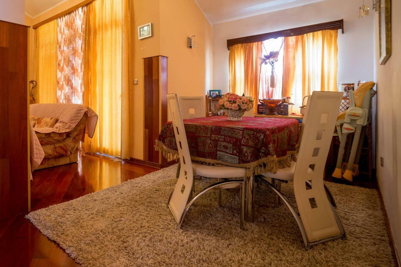 Apartments Tasija Тиват Екстер'єр фото
