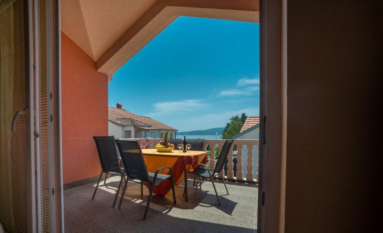 Apartments Tasija Тиват Екстер'єр фото